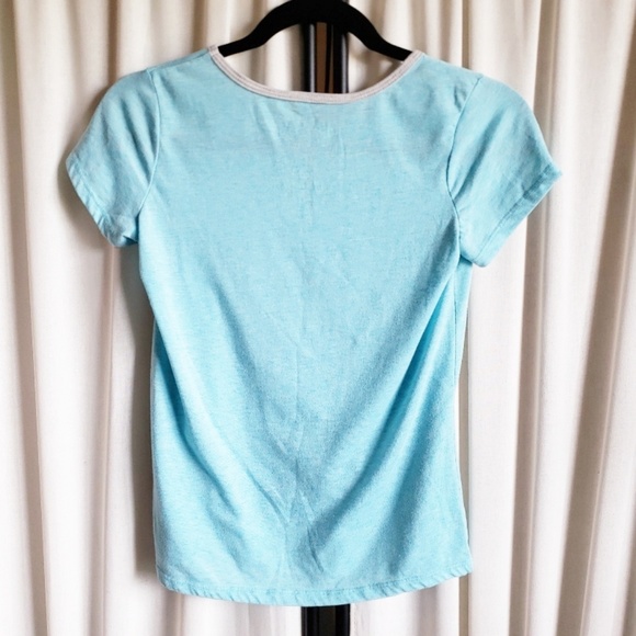 1 Disney Frozen Anna & Elsa graphic tee, size large - Picture 3 of 3